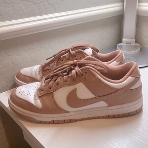 Nike Women Low Rise Dunks